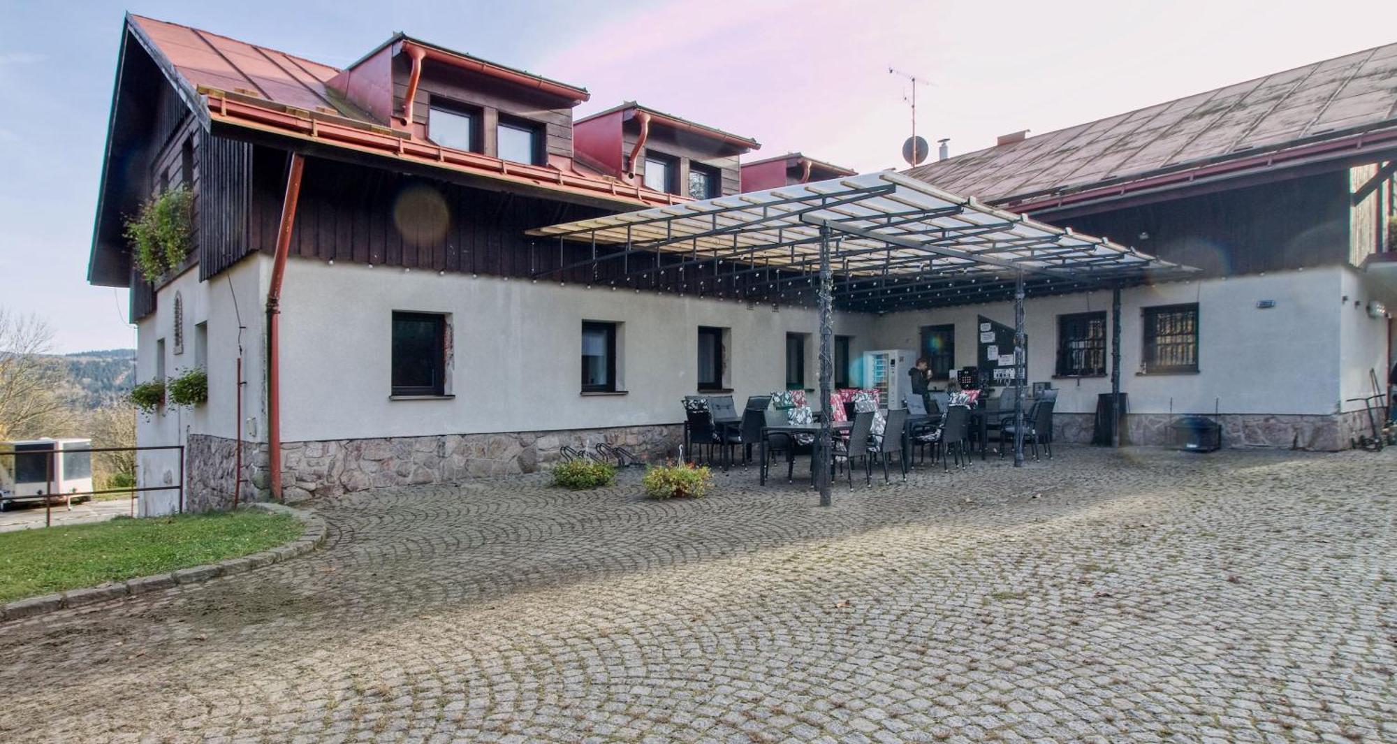 Penzion Hrádek Hotel Novy Hradek Exterior foto