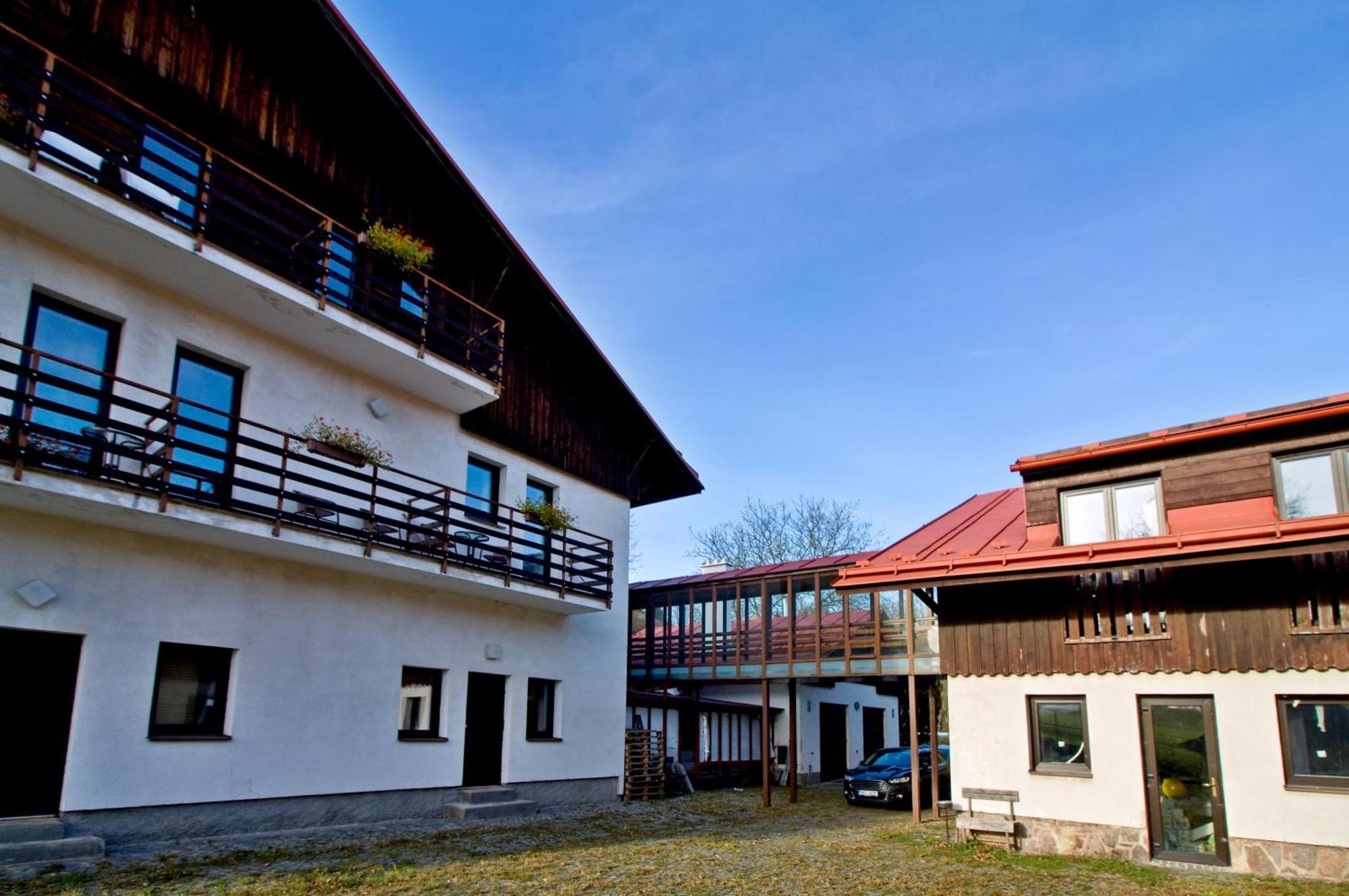 Penzion Hrádek Hotel Novy Hradek Exterior foto