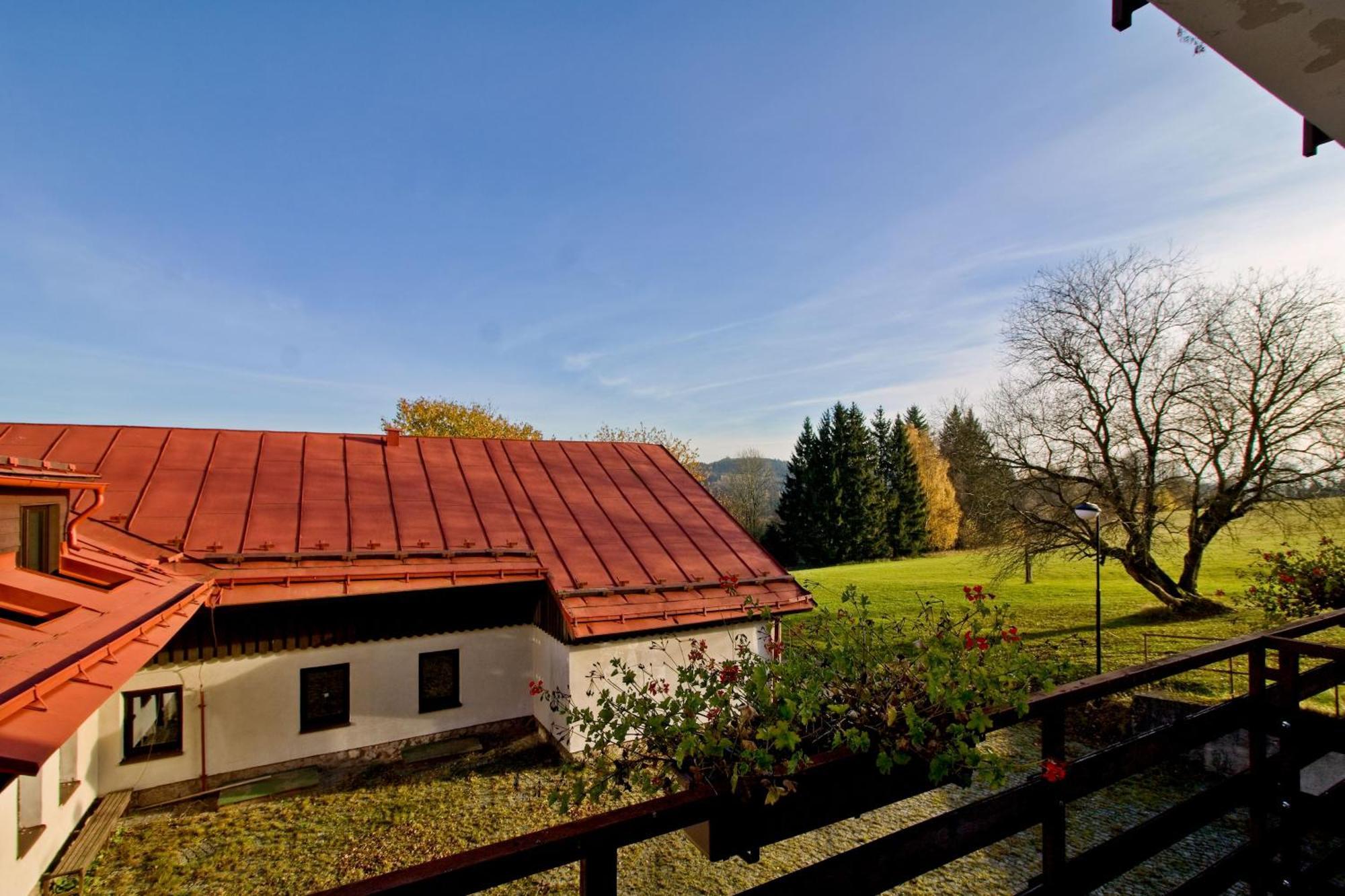 Penzion Hrádek Hotel Novy Hradek Exterior foto